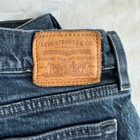 Levi’s Wedgie Ankle Jeans Women’s - Picture 4 of 8